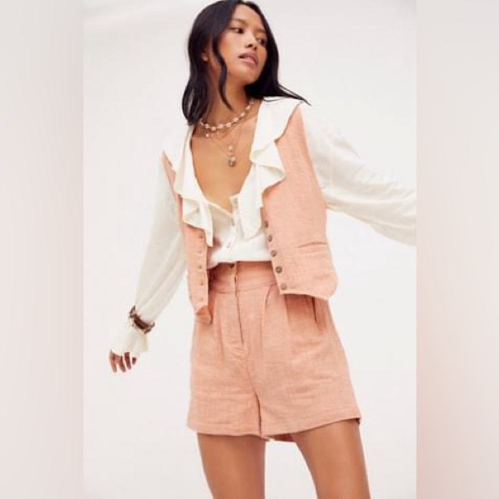 NWOT Free People Suit Set! Linen cotton type material - stunning